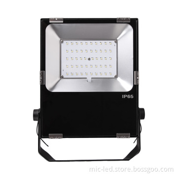 Dusk to Dawn 200W LED Flood Light - 130lm/W Amber